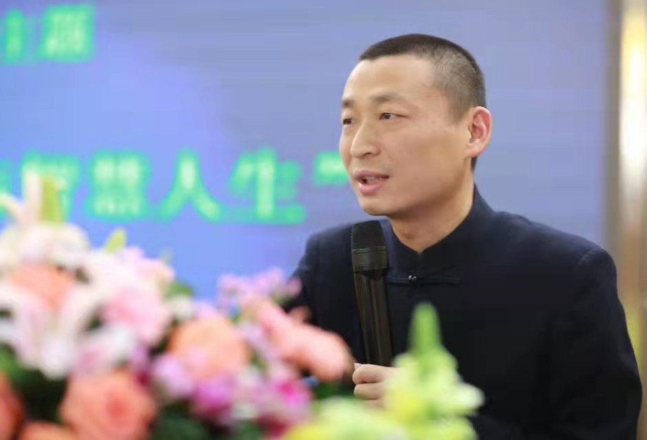 孟号轩简介